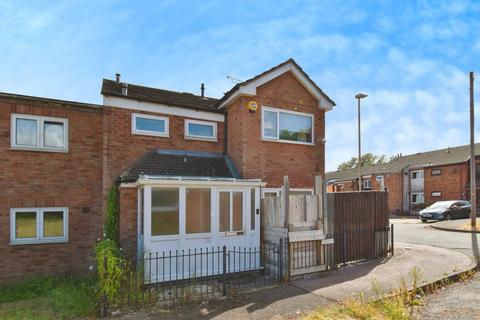 3 bedroom townhouse for sale, Hebden Close, Leicester