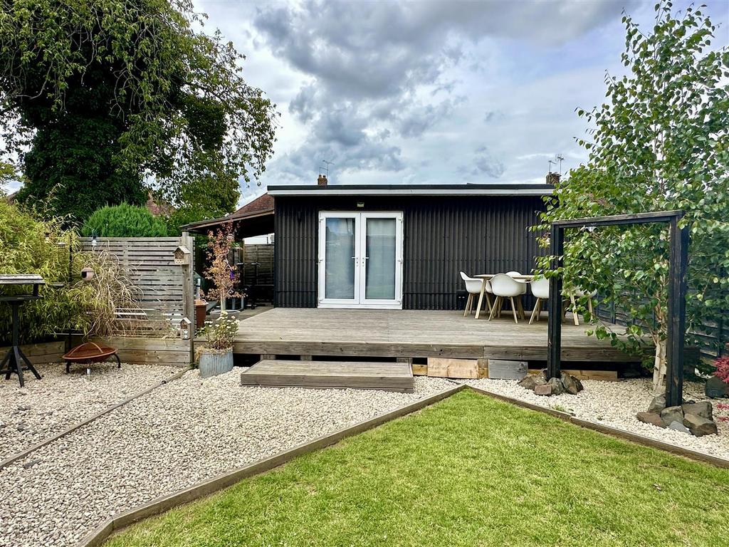 Garden room