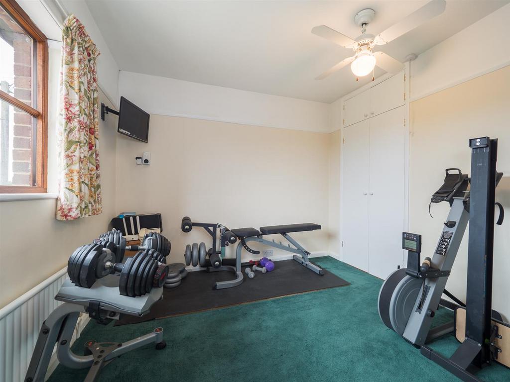 Bedroom (currently gym)