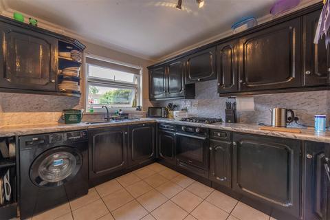 3 bedroom end of terrace house for sale, Brynglas, Cwmbran NP44