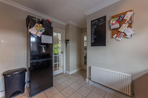 15 Brynglas, Hollybush, Cwmbran, NP44 7LG