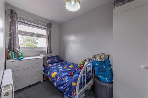 15 Brynglas, Hollybush, Cwmbran, NP44 7LG