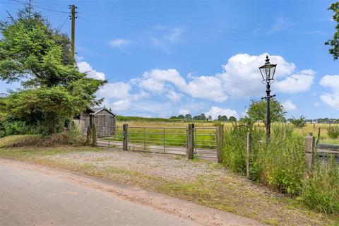 3 bedroom detached house for sale, Green Lane, Wolverhampton WV7