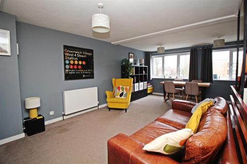 3 bedroom end of terrace house for sale, Somerstown, Chichester