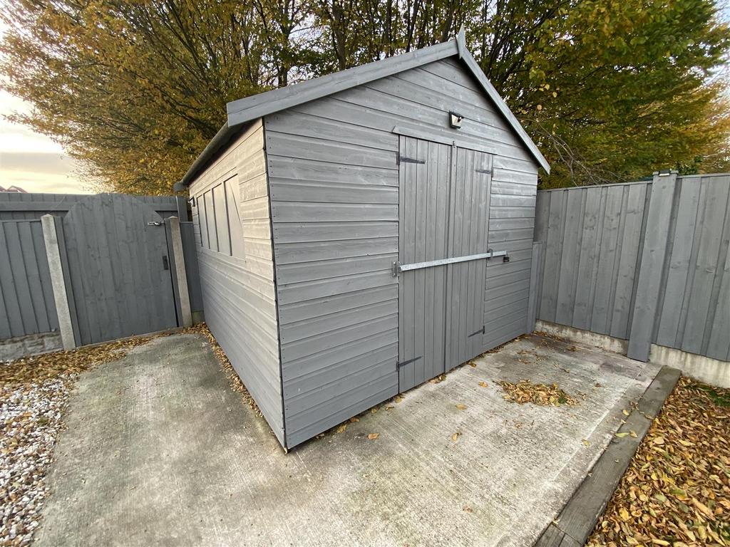 Mansfield Road, Clowne, Chesterfield 3 bed semidetached house £900
