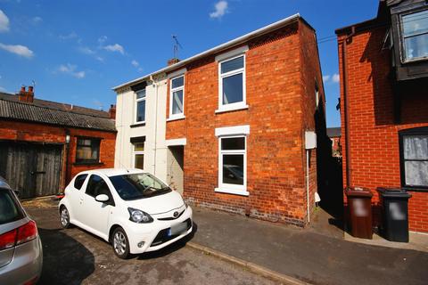 3 bedroom semi-detached house to rent, Craven Street, Lincoln