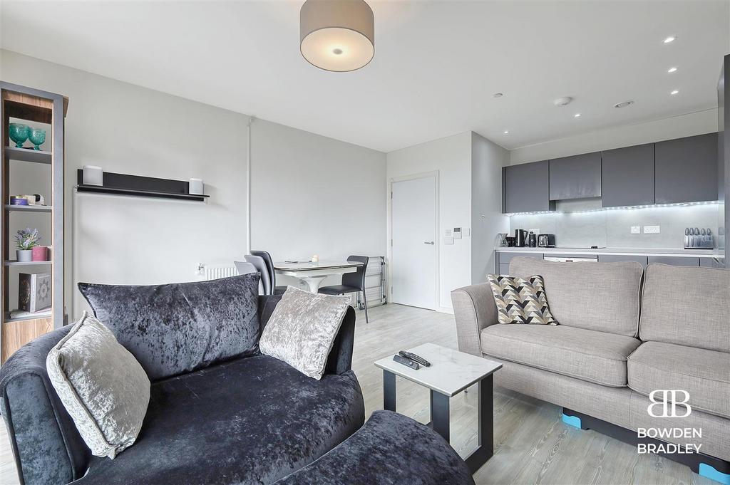 Kitchen/Dining/Lounge