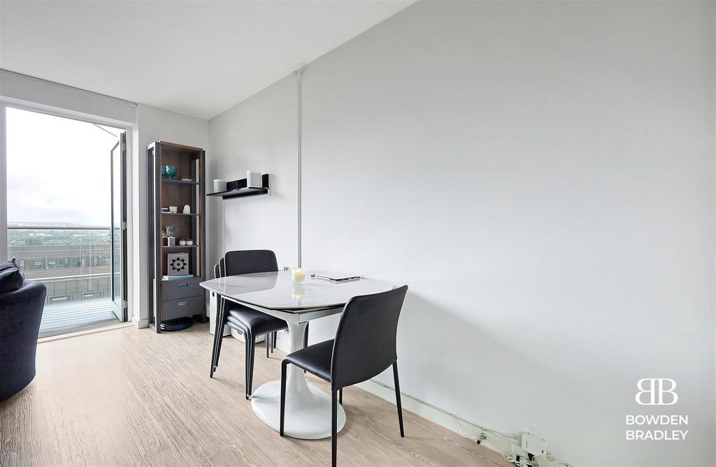 Kitchen/Dining/Lounge