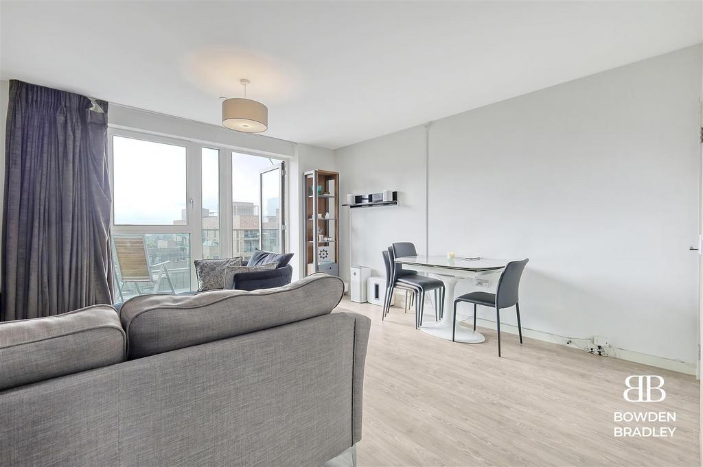 Kitchen/Dining/Lounge
