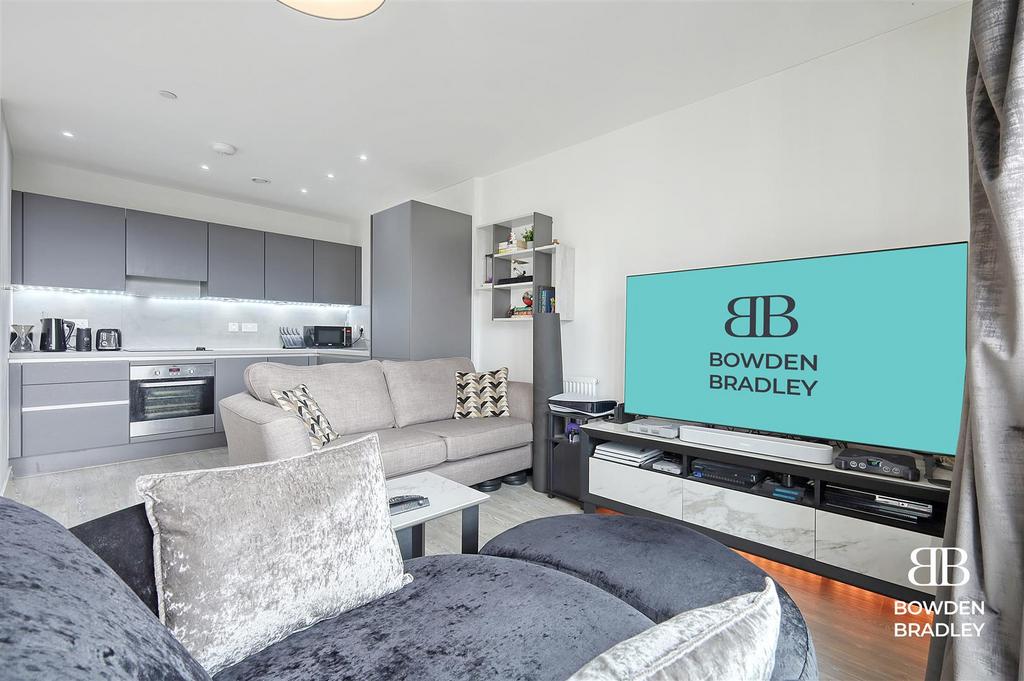 Kitchen/Dining/Lounge