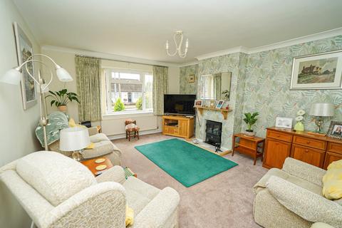 2 bedroom semi-detached bungalow for sale, Poplar Close, Leighton Buzzard