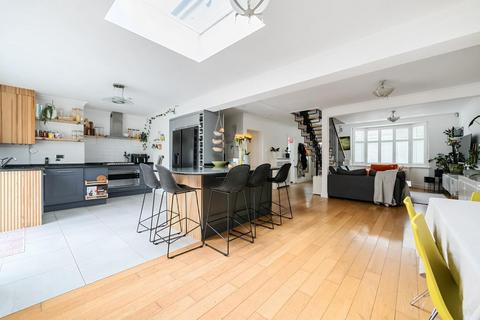 4 bedroom house for sale, Hutton Grove, North Finchley