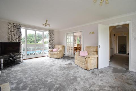 11 Barnfield Close, Hastings, TN34 1TS