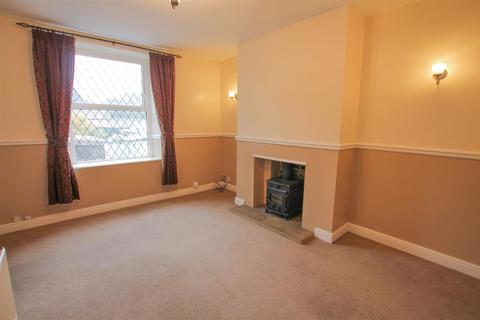 3 bedroom end of terrace house to rent, Mary Street, Farnhill