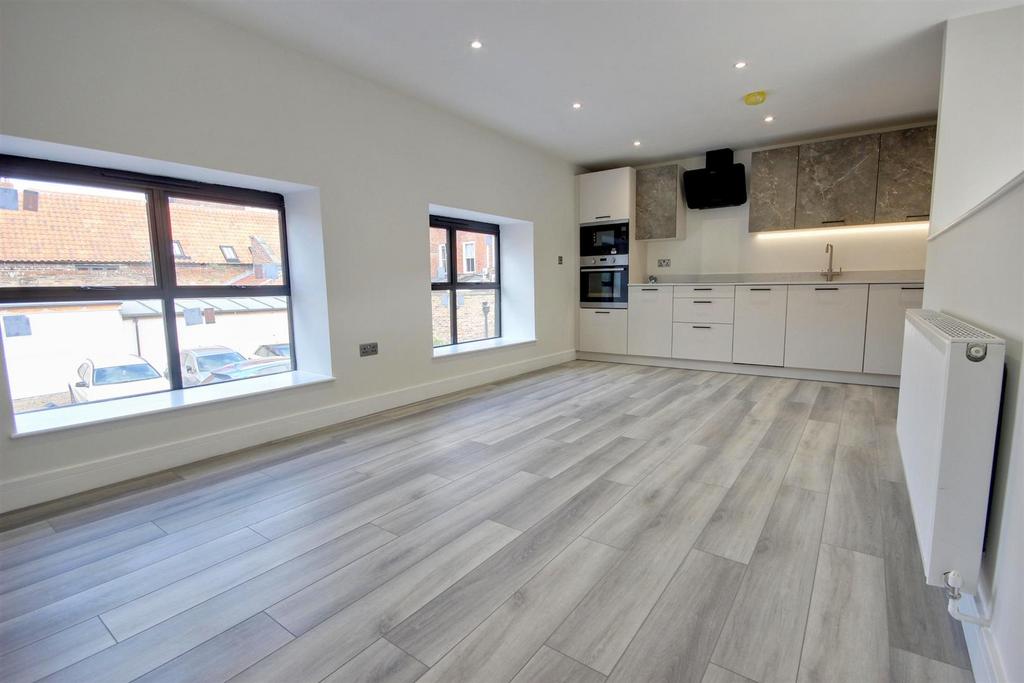 No 5 Kitchen 1.jpg
