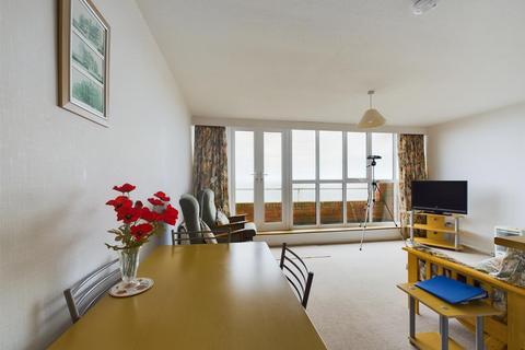 2 bedroom apartment for sale, Albany Court, Cromer