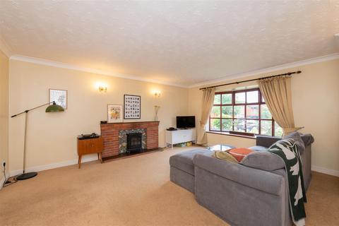 4 bedroom detached house for sale, Yellowhammer Court, Kidderminster