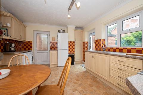 4 bedroom detached house for sale, Yellowhammer Court, Kidderminster