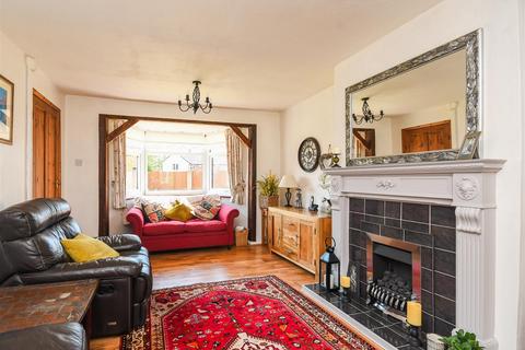 164 Cornwall Road, Wolverhampton, WV6 8UZ