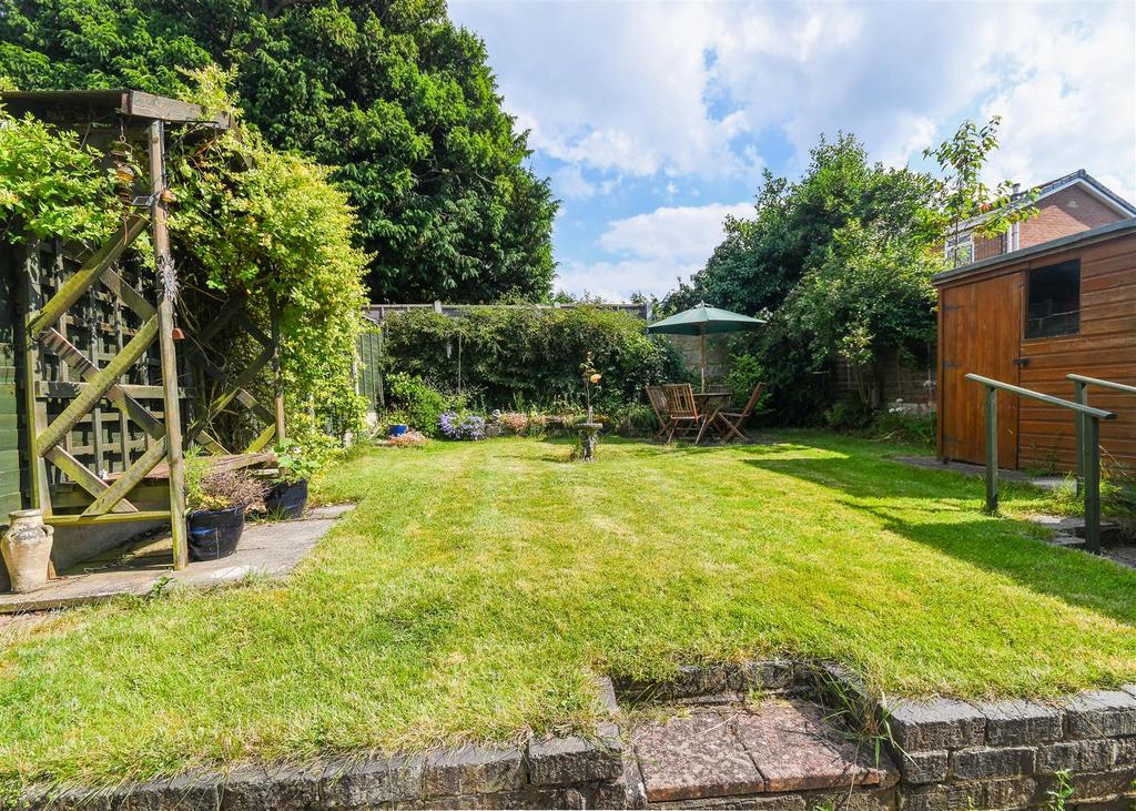 164 Cornwall Road - Garden.jpg