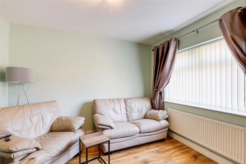 3 bedroom semi-detached house for sale, Lime Tree Road, Hucknall NG15