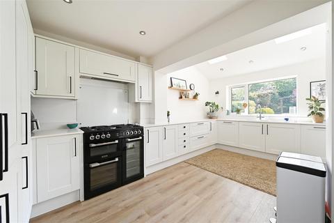 3 bedroom detached house for sale, Melbourne Avenue, Dronfield Woodhouse, Dronfield