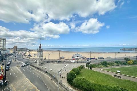 2 bedroom apartment to rent, Marine Gardens, Margate