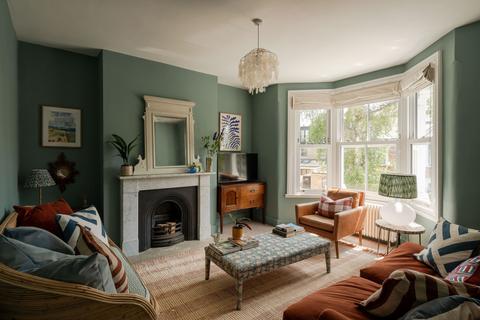 65 Scotts Road, London, E10 6LN