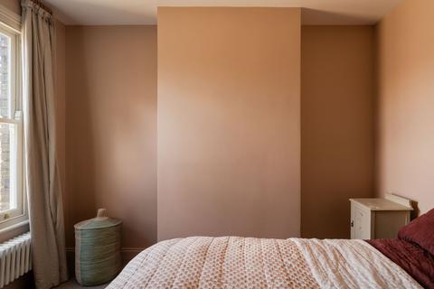 65 Scotts Road, London, E10 6LN