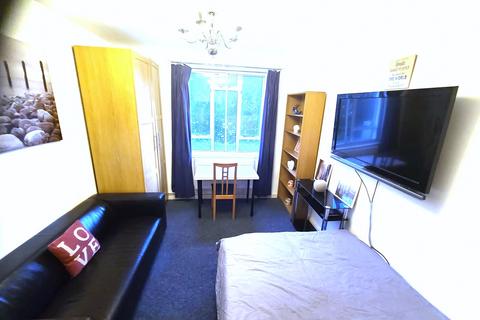 1 bedroom flat to rent, Kings Road, London SW10