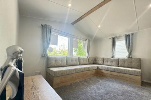 2 bedroom static caravan for sale, Nr Battle, St Leonards on Sea TN37