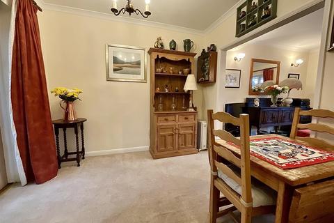 26 Belmont Road, Reigate, RH2 7EE