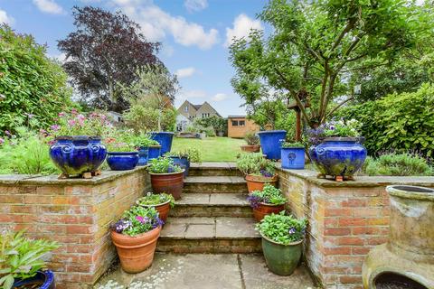 26 Belmont Road, Reigate, RH2 7EE