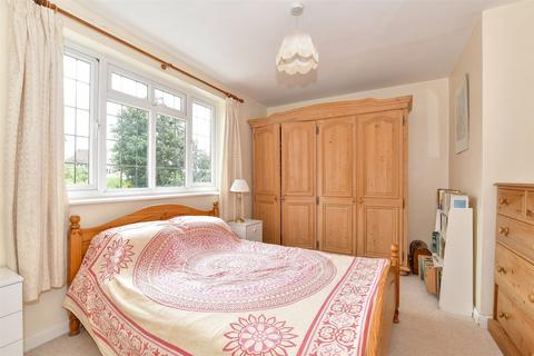 26 Belmont Road, Reigate, RH2 7EE