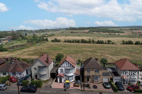 4 bedroom detached house for sale, Brackendale Avenue, Basildon, SS13