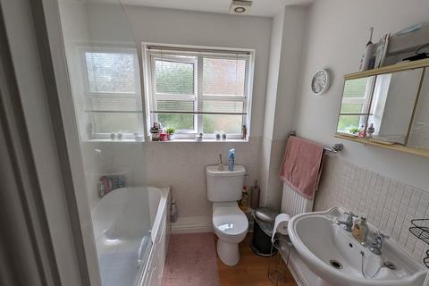 14 Greenacres, Bartley Green, Birmingham, B32 3BF