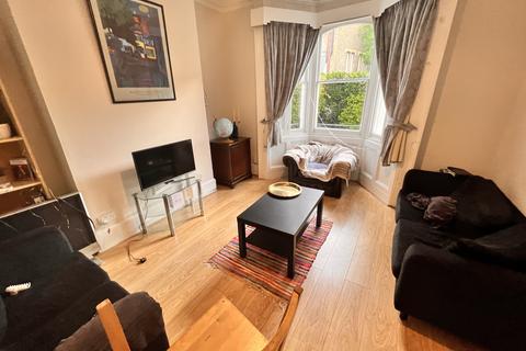 5 bedroom house to rent, Ryland Road, London NW5