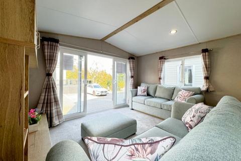 2 bedroom static caravan for sale, Nr Battle, St Leonards on Sea TN37