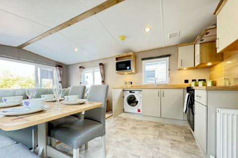 2 bedroom static caravan for sale, Nr Battle, St Leonards on Sea TN37