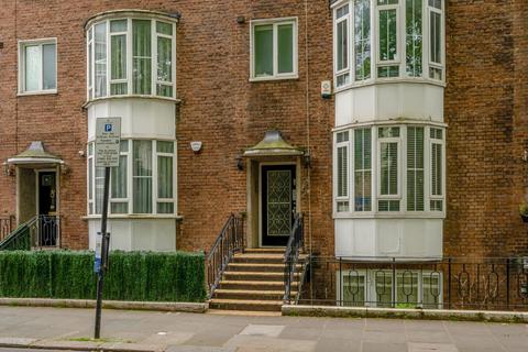 4 bedroom terraced house for sale, Hyde Park Square, Hyde Park Estate