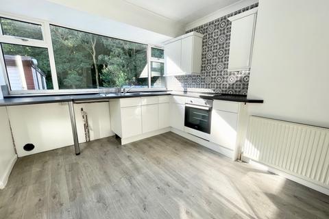 3 bedroom detached bungalow to rent, Stonelow Road, Dronfield, S18
