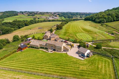 4 bedroom barn conversion for sale, Shaw Lane, Huddersfield HD3