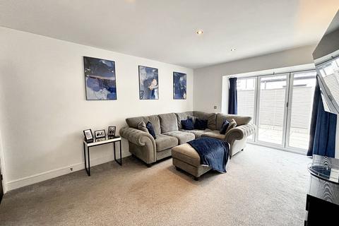 5e Barton Road, Worsley, Manchester, M28 2PD