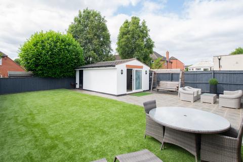 61 Meadow Road, Catshill, Bromsgrove, B61 0JJ