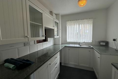 3 bedroom terraced house to rent, Merfield Close, Sarn, Bridgend