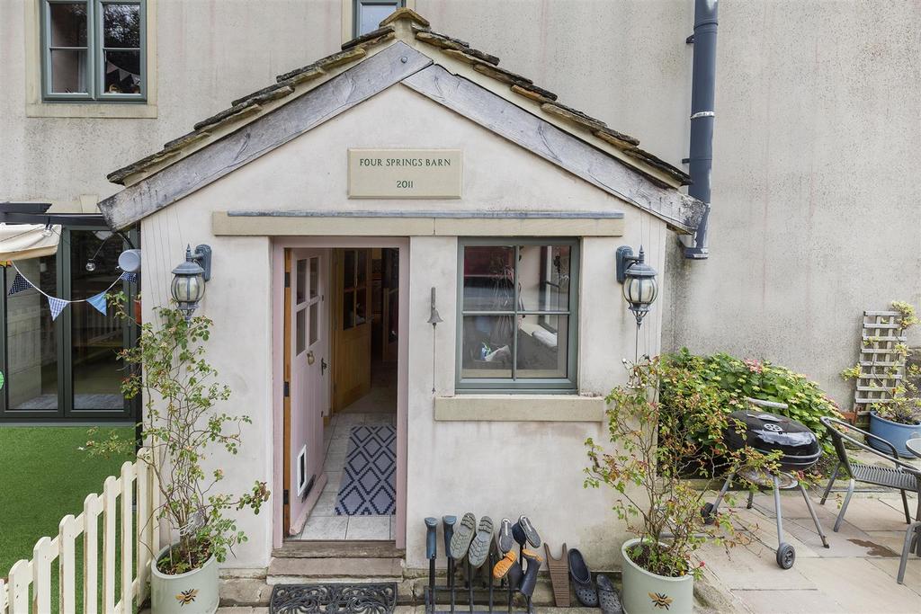 Entrance Porch