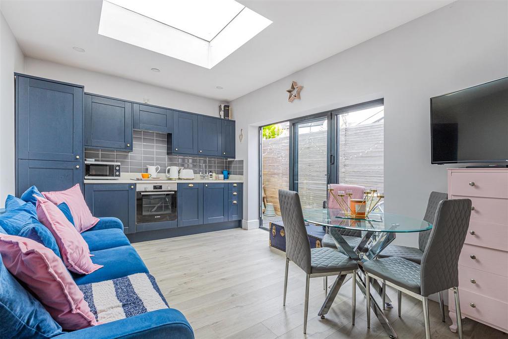 Penylan Road 15, 2-3.jpg