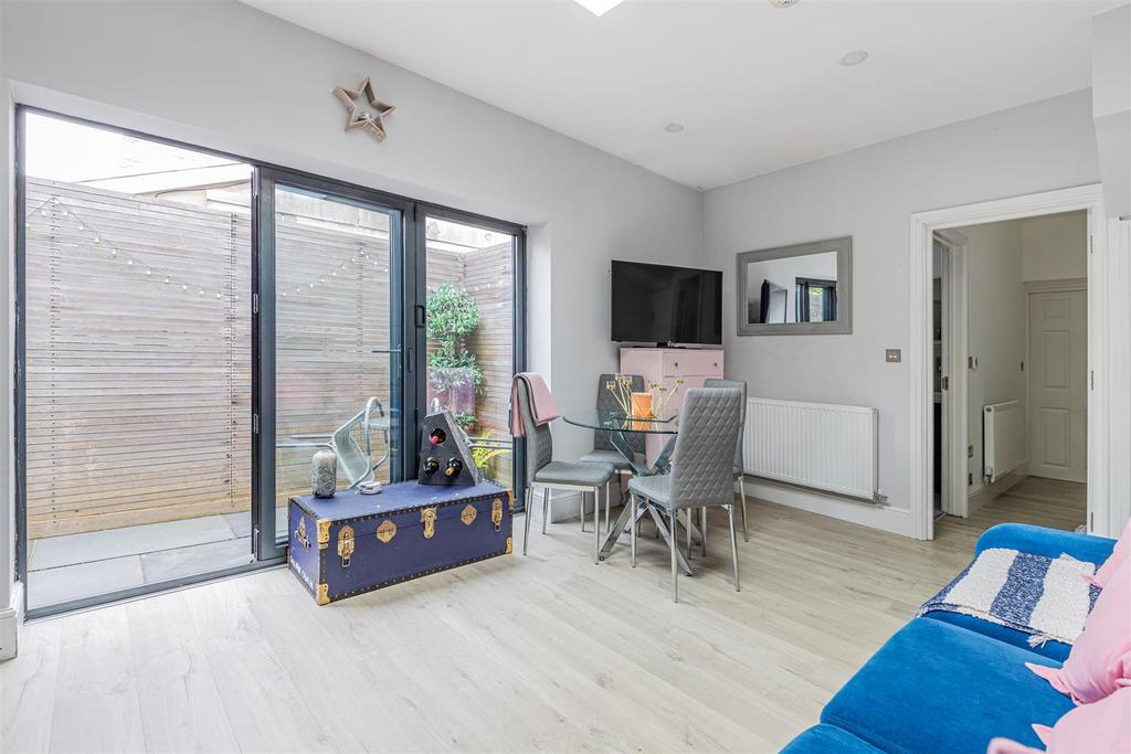 Penylan Road 15, 2-7.jpg