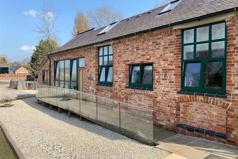 5 bedroom barn conversion to rent, The Brewery, Barkby Road, Beeby