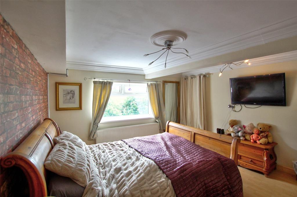 House Bed 1 (2)